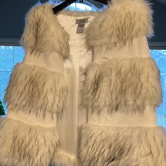 Laseine faux fur vest soft beautiful - Picture 4 of 4